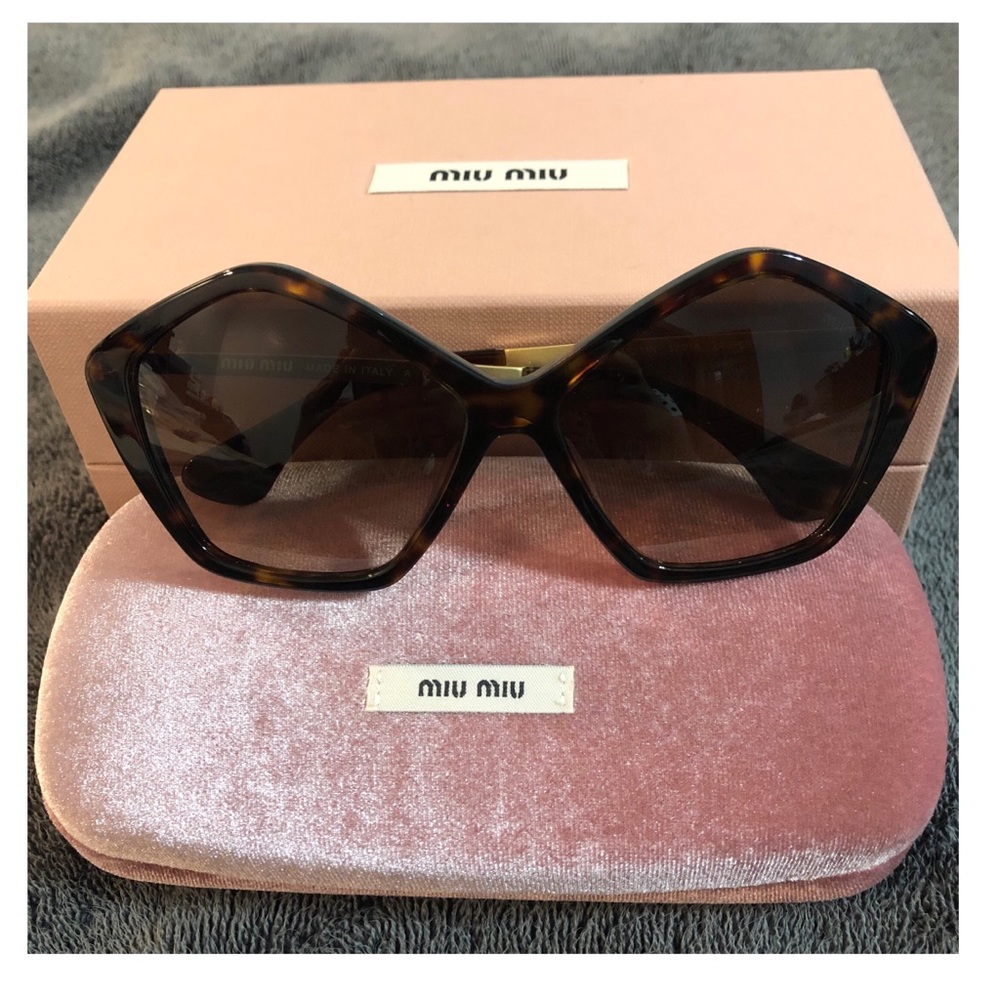 M I U  M I U Sunglasses